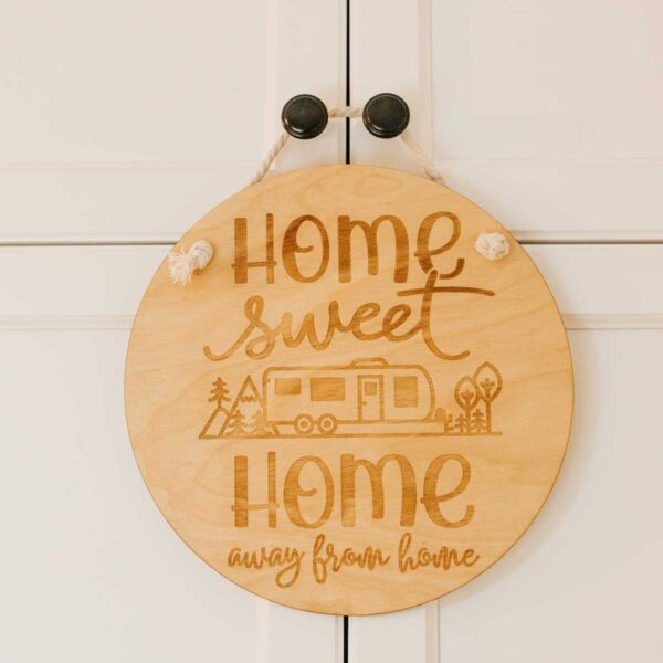 10 inch round ply engraved sign